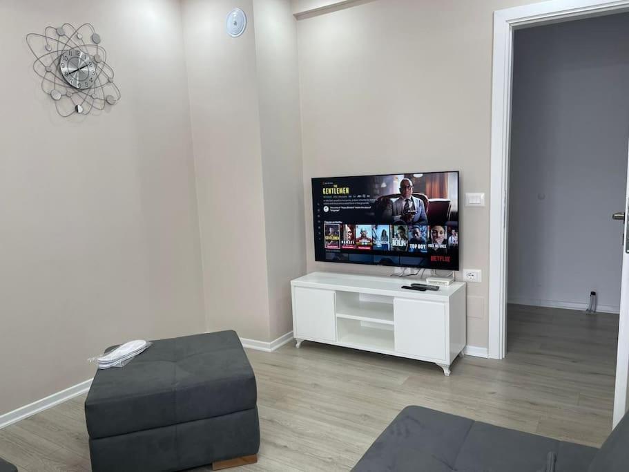 Melody Apartment In Korce Exterior foto