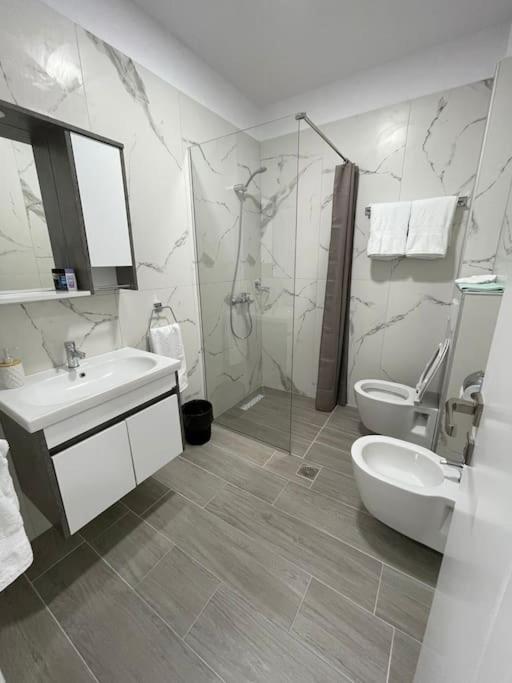 Melody Apartment In Korce Exterior foto